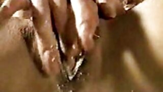 Khloe Kapri nyúlik a párcserés szex videók végbélnyílás, hogy a határ.