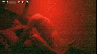 Sveta néni maszturbál rejtett kamerás szex videók az unokaöccsével, férfivá változtatva.